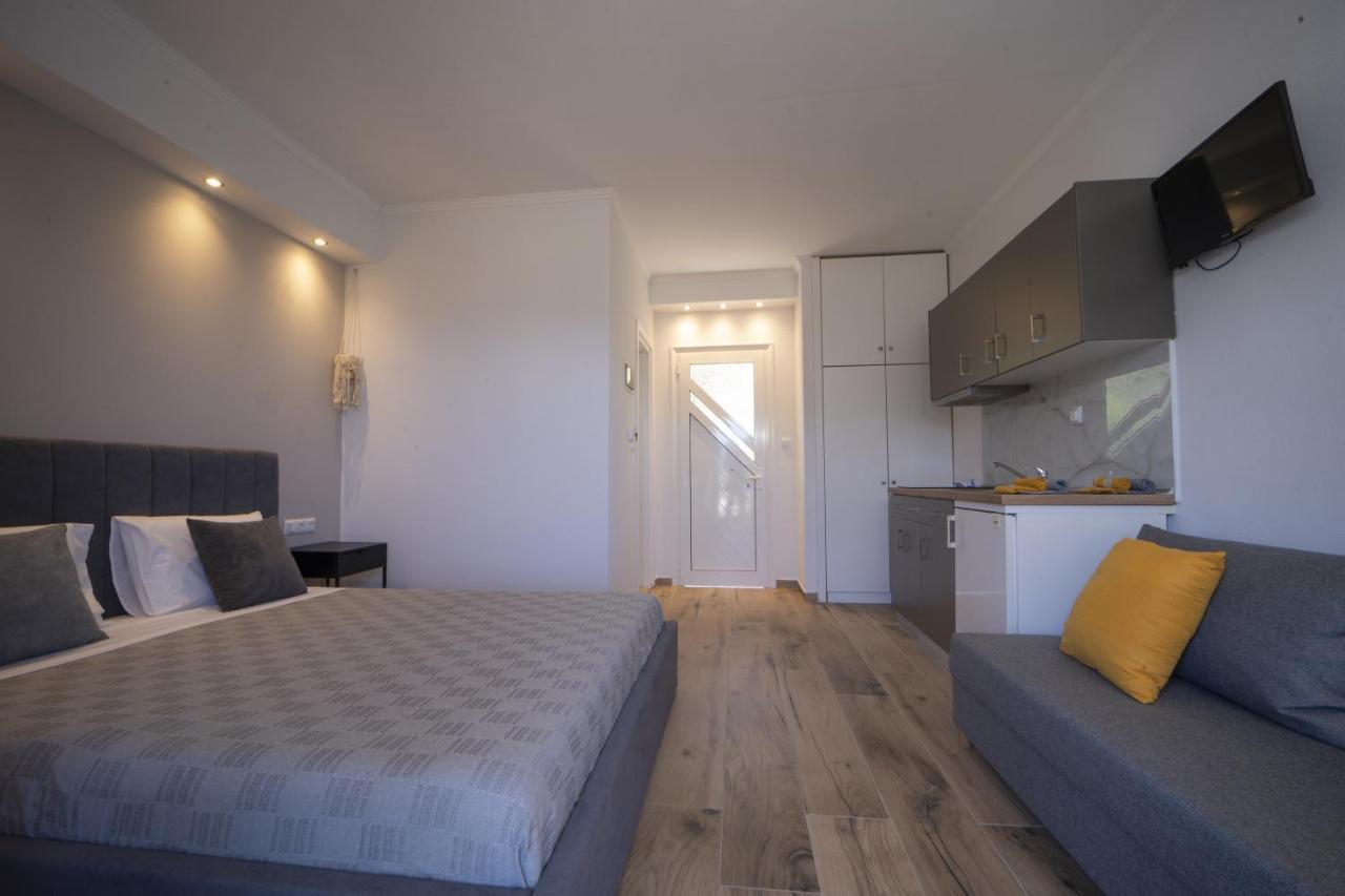 Golden View Studios Chrisi Ammoudia Exterior foto